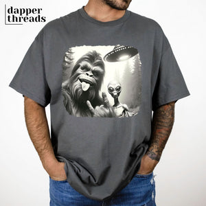 Bigfoot Alien Selfie Tee