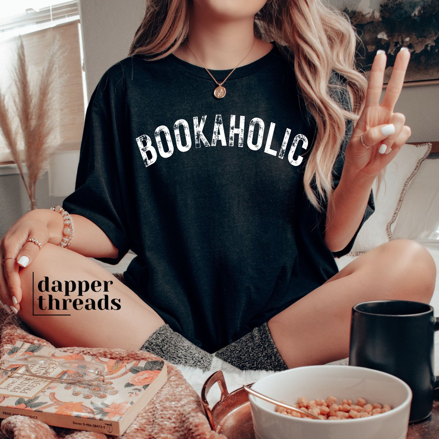 Bookaholic Arch Distressed Tee